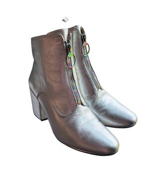 Katy Perry The Justine Silver Metallic Block Heel Ankle Boots size 7.5